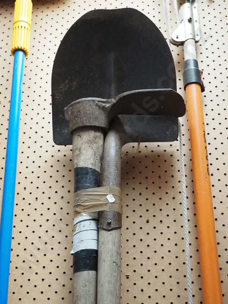 shovel, grubber Image 1++