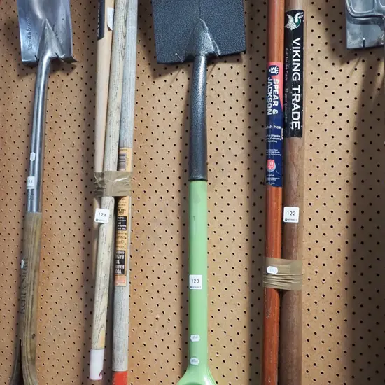 garden spade