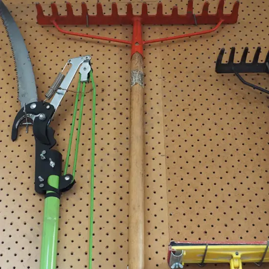 Atlas garden rake
