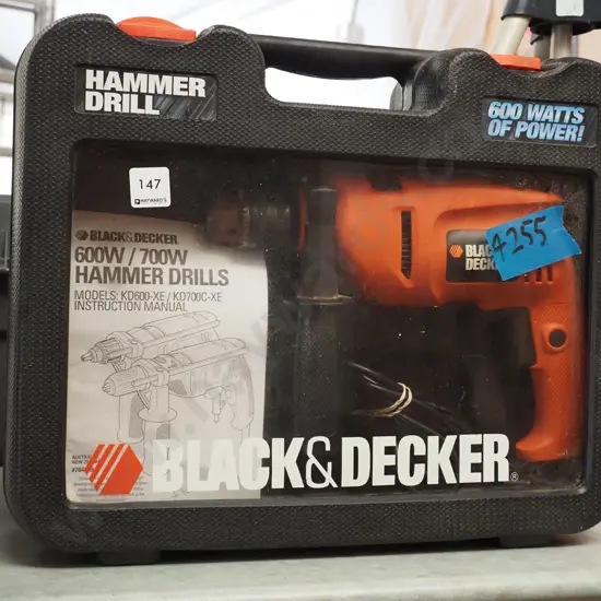 cased Black & Decker 600W hammer drill