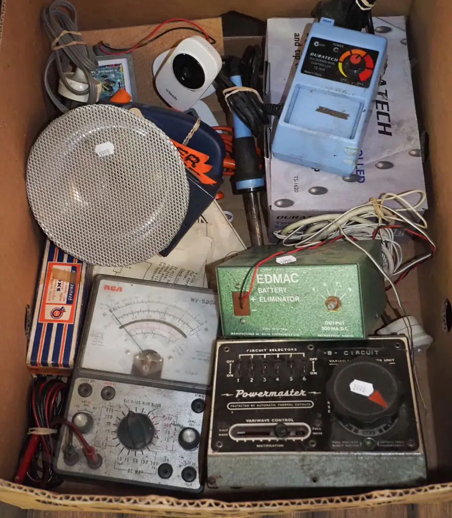 box; electrical items, voltmeters, strobe light etc Image 1++