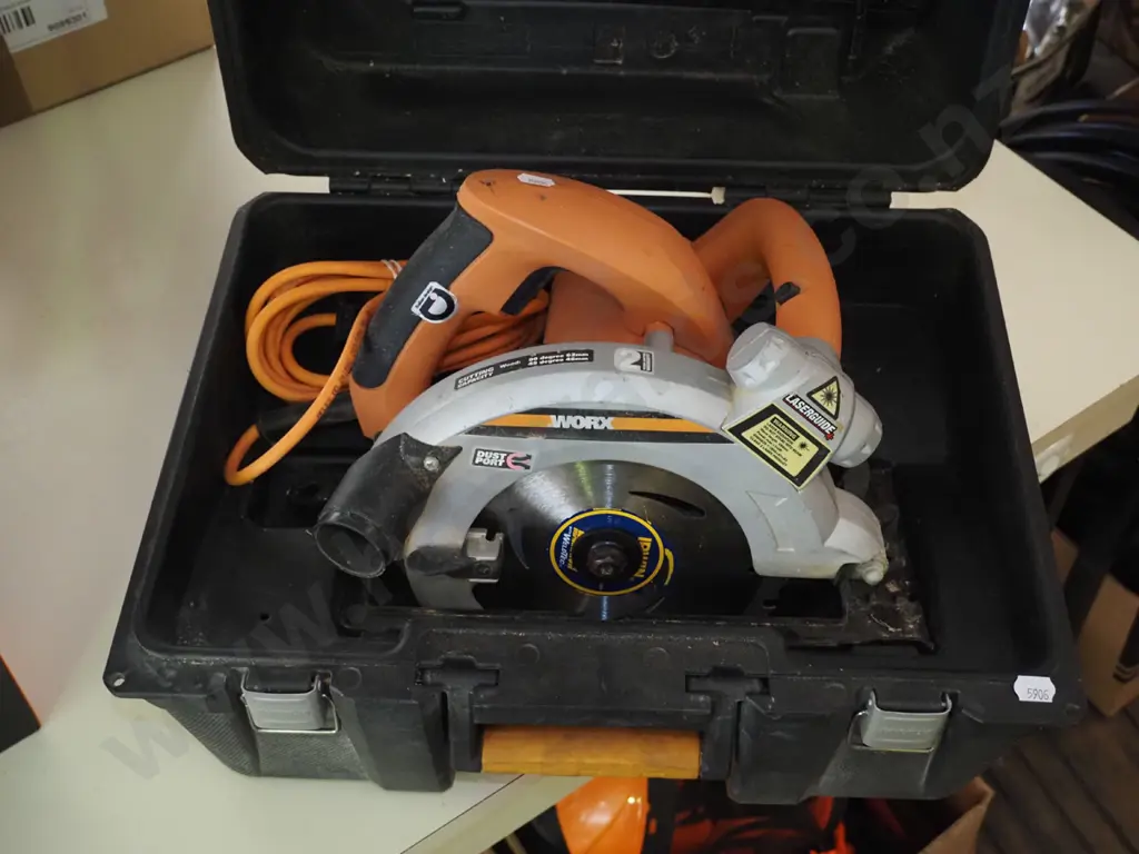 Worx cased skilsaw Image 1++