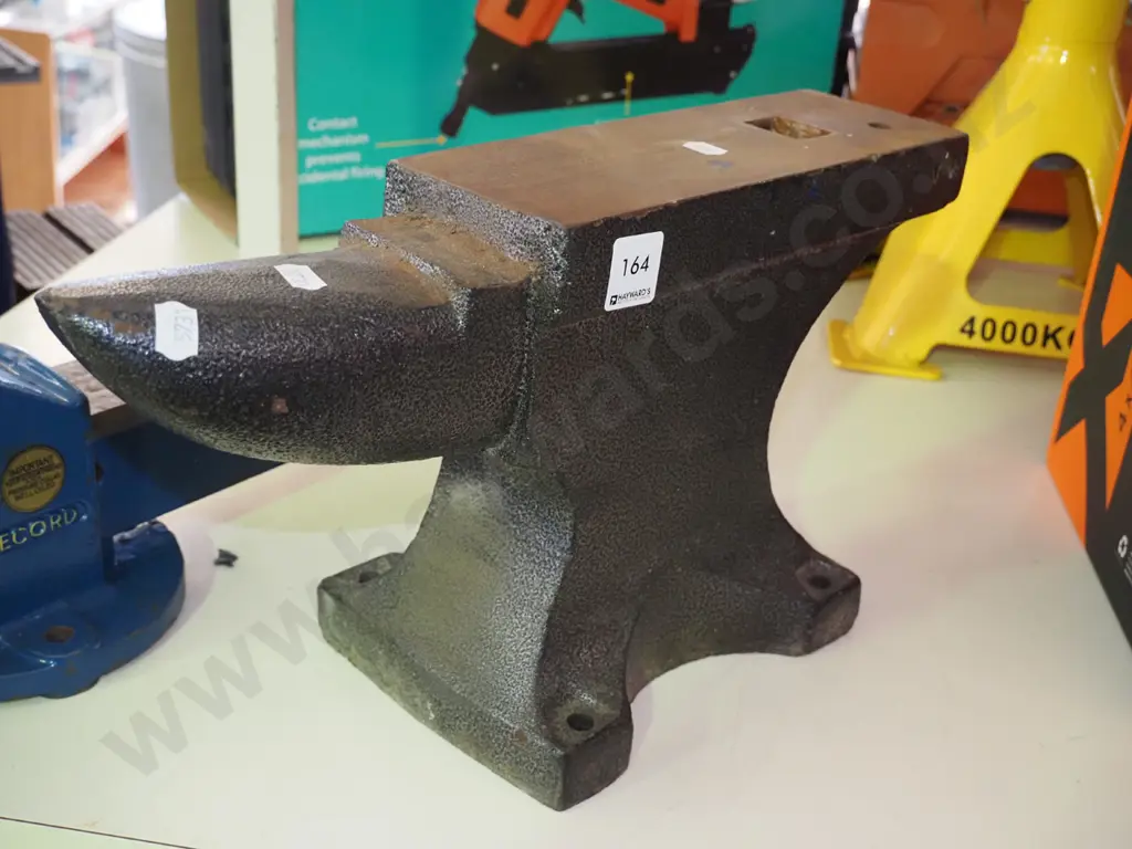 blacksmith anvil W-400mm Image 1++