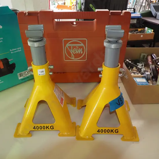 pair of 400kg axle stands