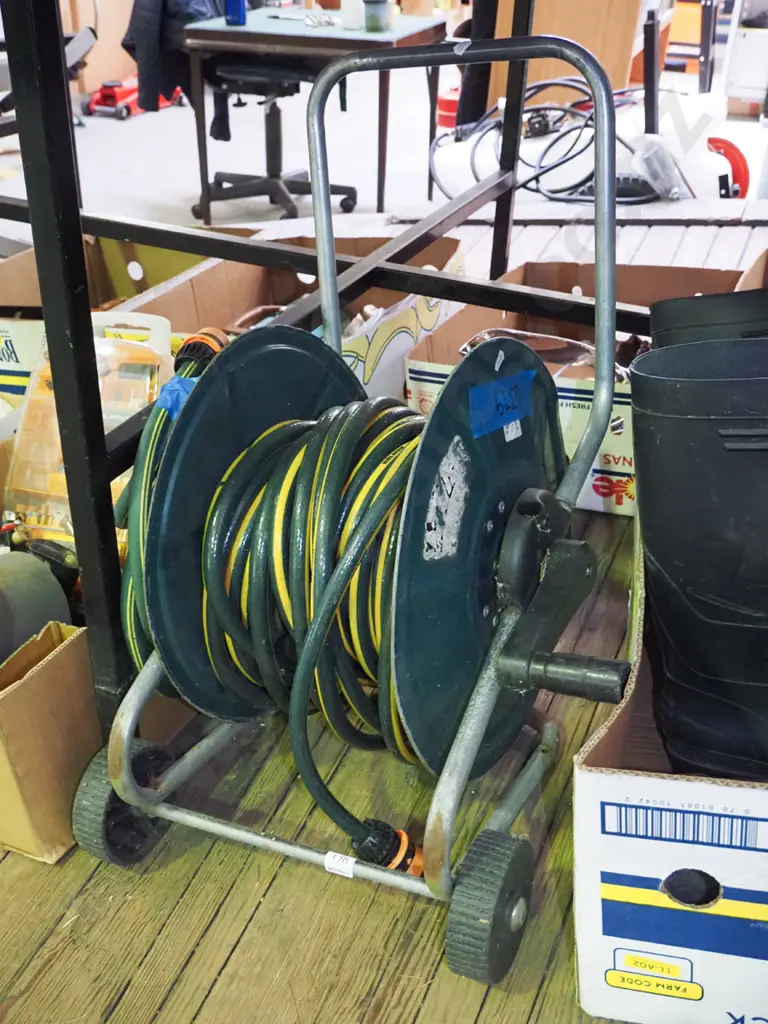 garden hose reel and reel Image 1++