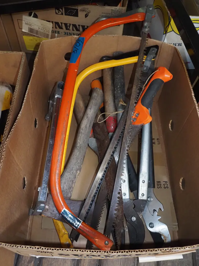 box; prunings saws, lopper, hedge clippers etc Image 1++