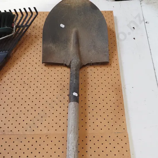 shovel