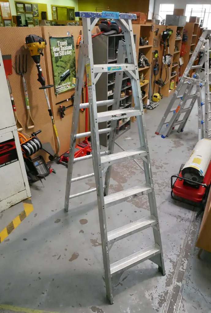Alco 6 step aluminium ladder Image 1++