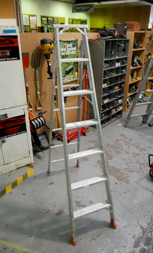 6 step aluminium ladder Image 1++