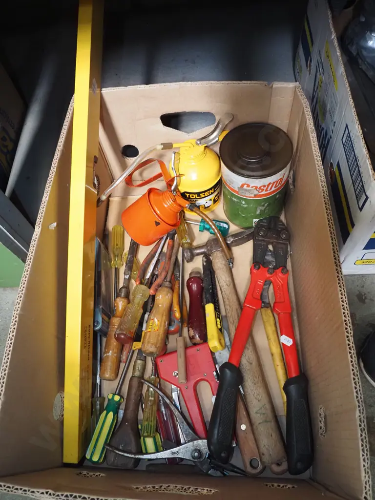 box; bolt cutters, builders level, oilers etc Image 1++