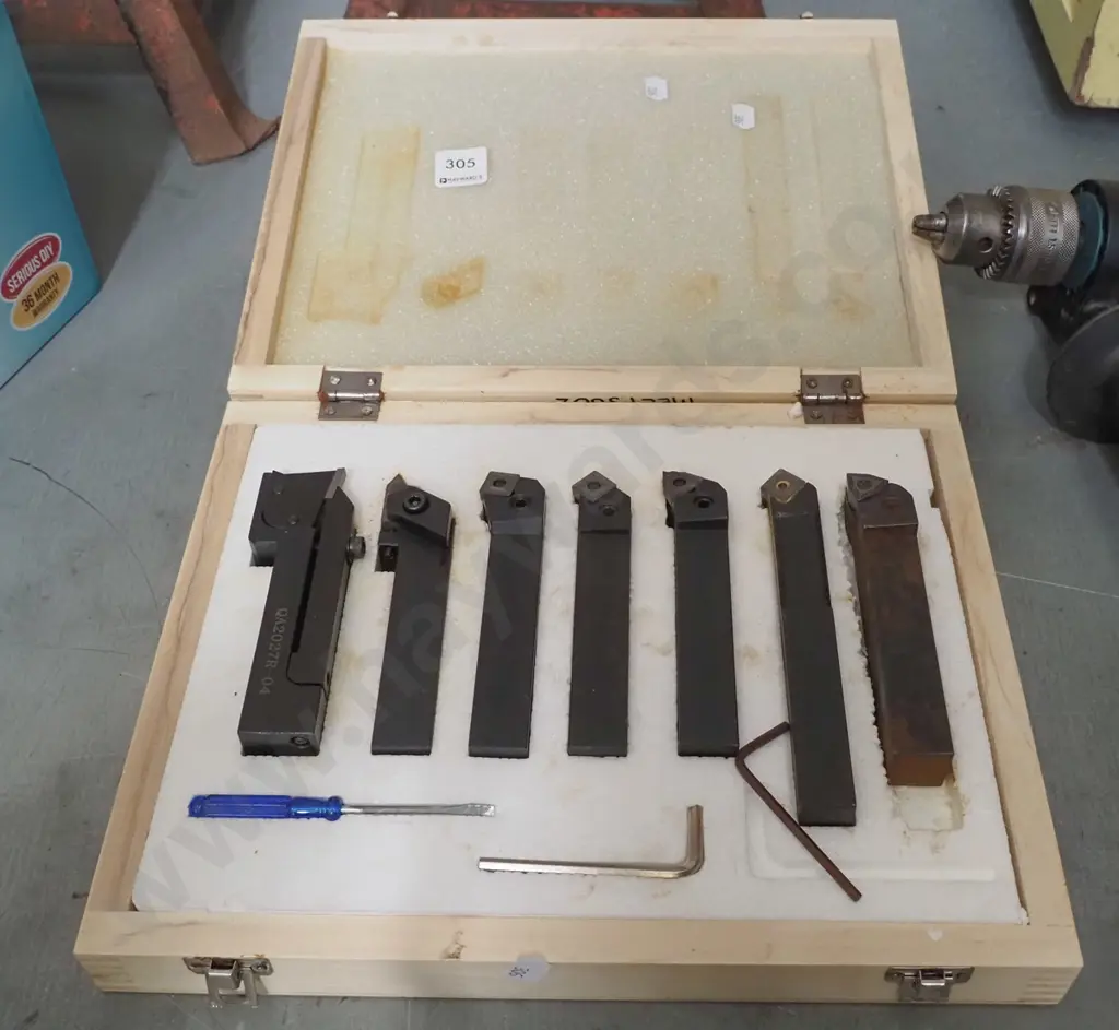box; cased engineer's cutting tools Image 1++