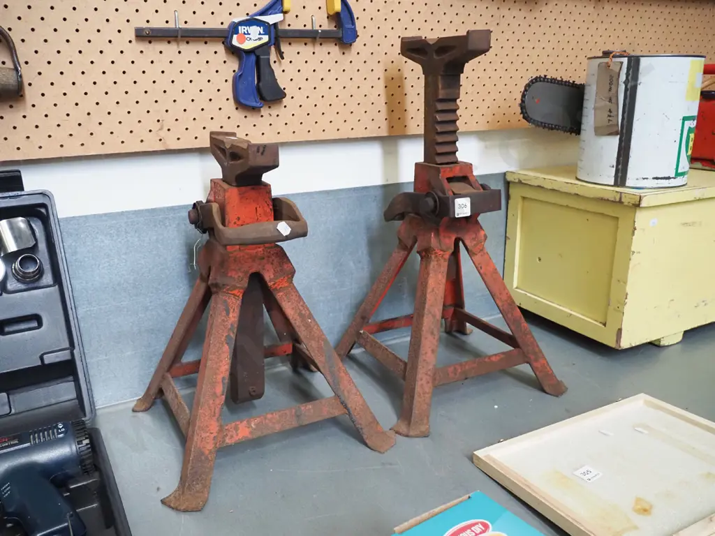 2x pairs if heavy duty axle stands Image 1++