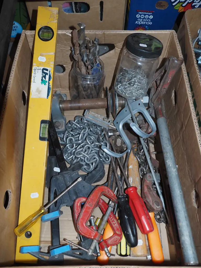 box; builder's levels, drill bits, wire strainer etc Image 1++