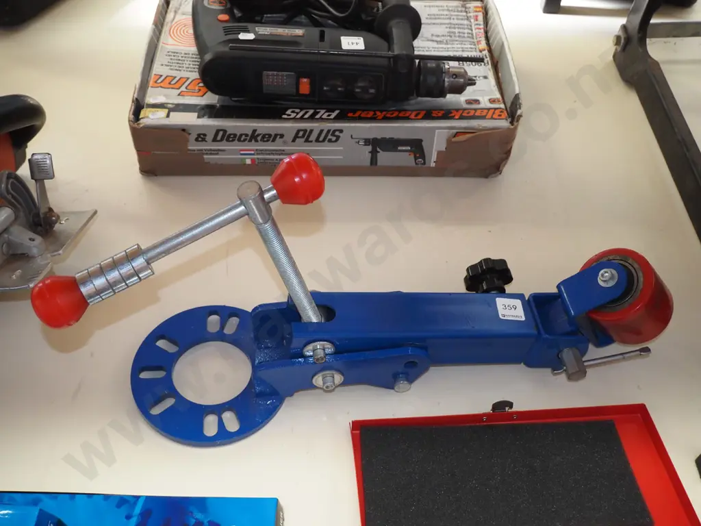 as-new fender roller Image 1++