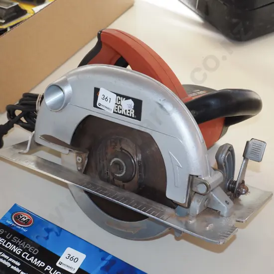 B&D skilsaw  