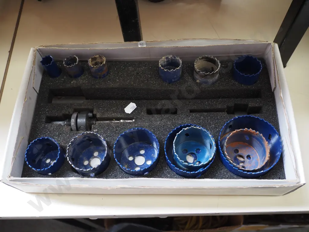 hole saw kit Image 1++