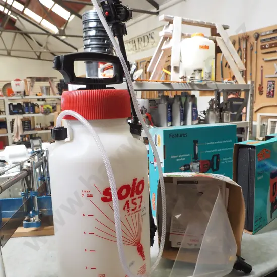 Solo garden sprayer