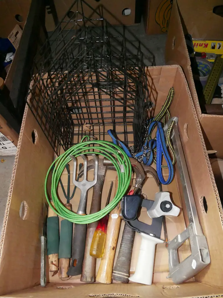 box; garden tools, hammer, hack saw etc Image 1++