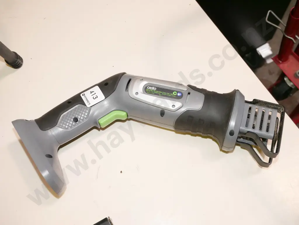 Ozito pruning/ reciprocating saw - no battery Image 1++