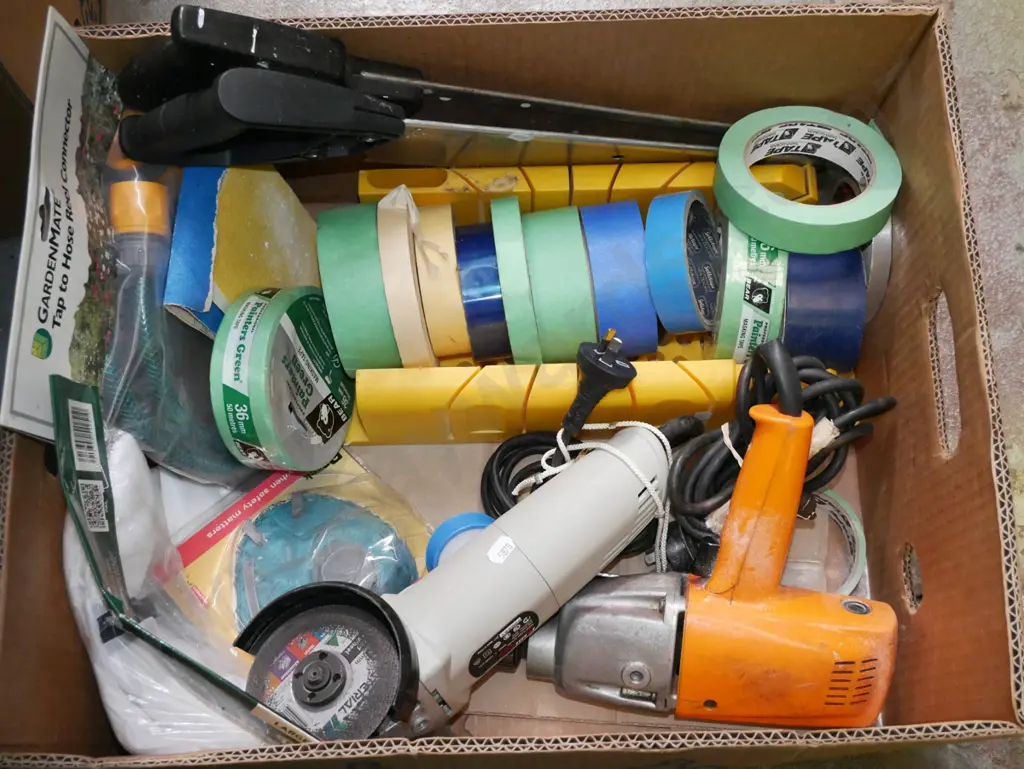 box; mitre box, tapes, hand saw etc Image 1++