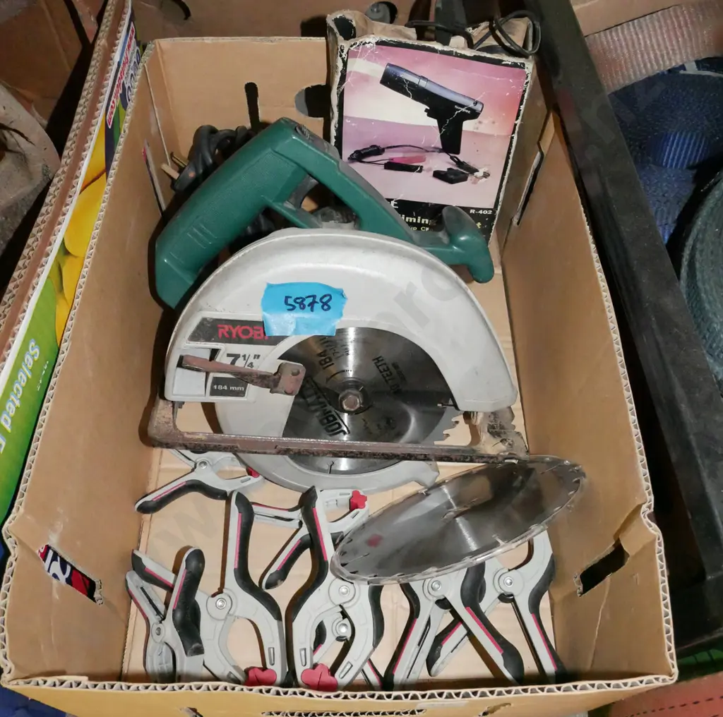 box; clamps, skilsaw, timing light Image 1++