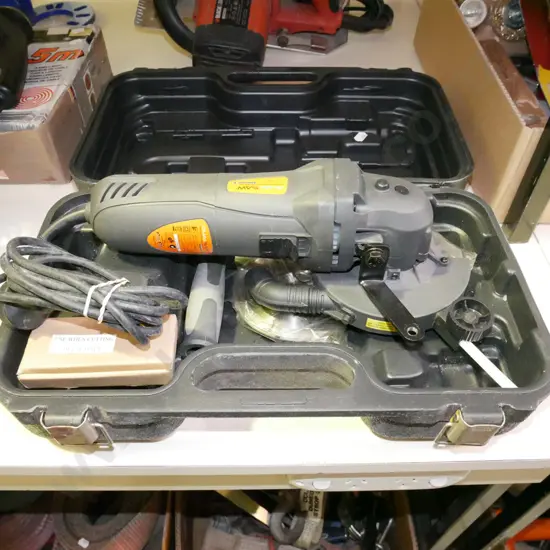 cased dual saw