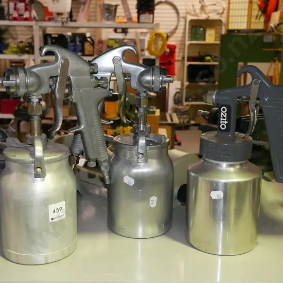 3x air powered paint sprayers