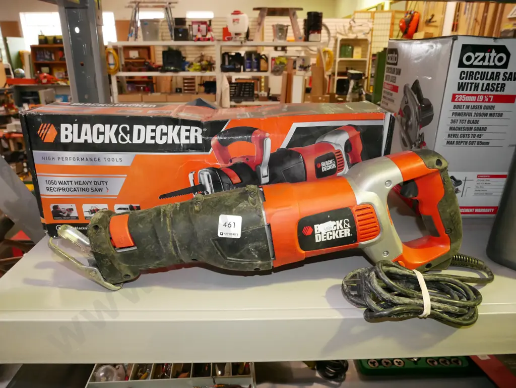 B&D reciprocating saw Image 1++