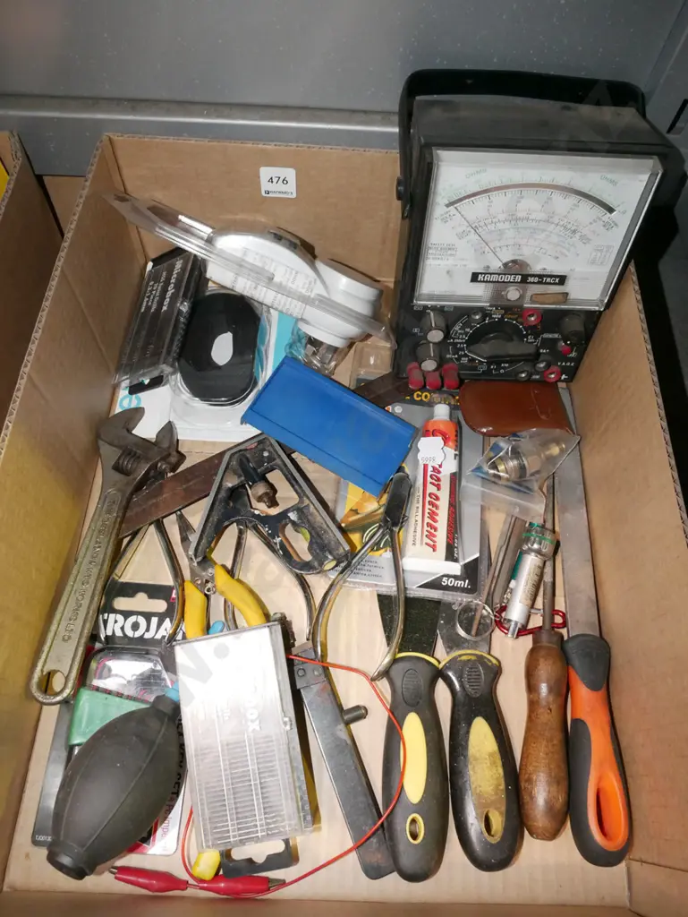 box; builder's squares, twist drills, voltmeter Image 1++
