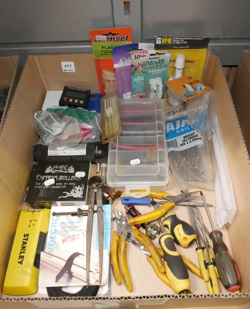 box; screwdrivers, nails,calipers etc Image 1++
