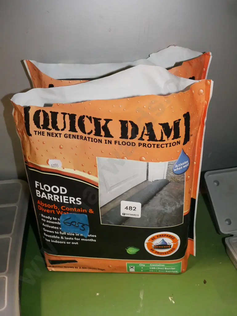 2x bagged flood barriers Image 1++