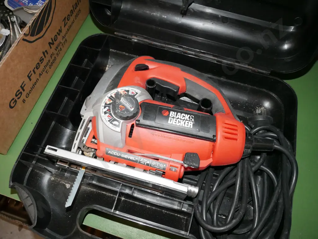 cased Black & Decker jigsaw Image 1++