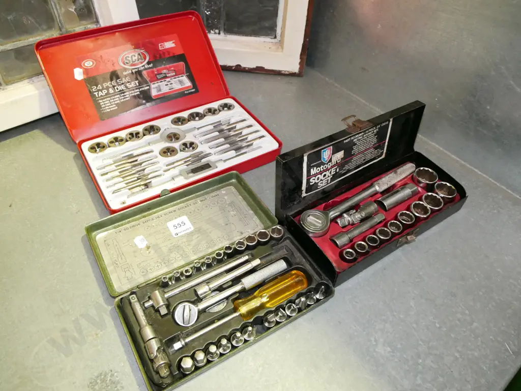 2x socket sets, 24 piece tap and die set Image 1++