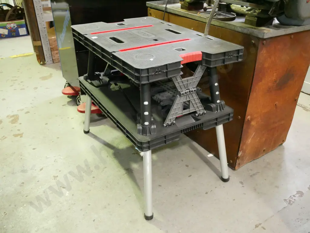 Keter durable plastic folding table/work bench Image 1++