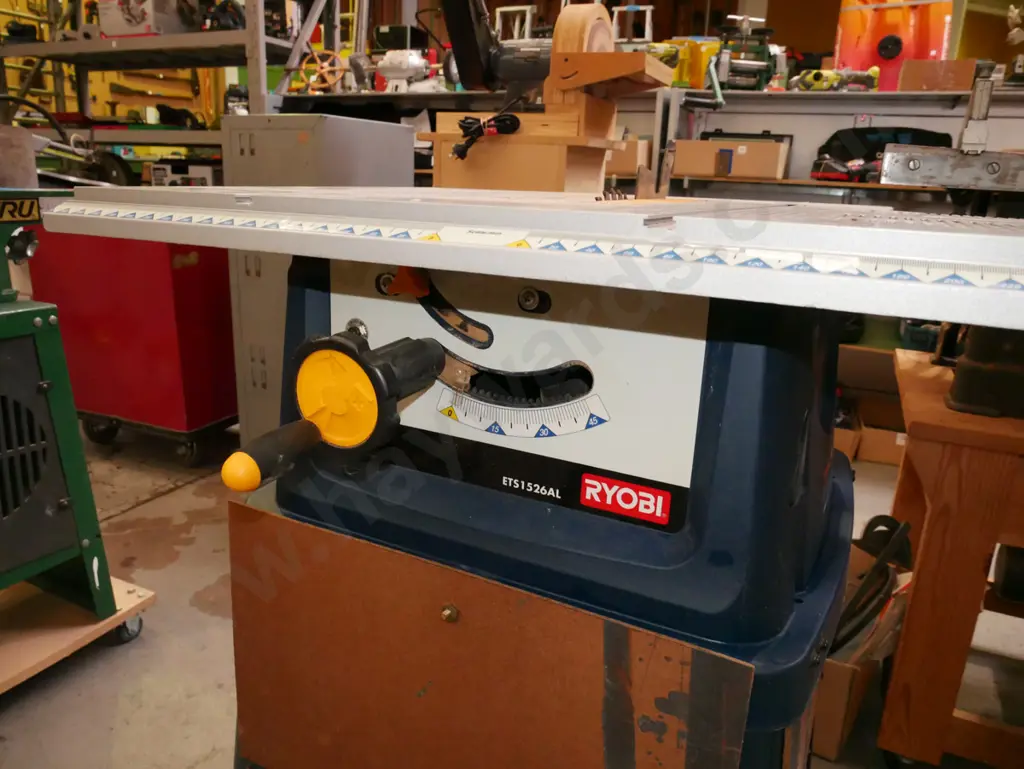 Ryobi table saw - no guard Image 1++