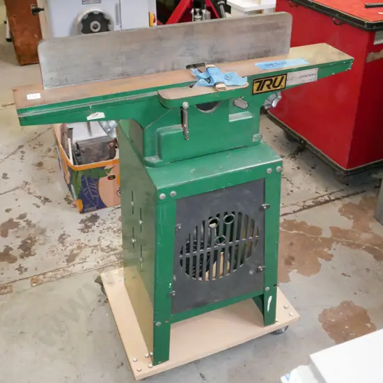True 100mm jointer with spare blades