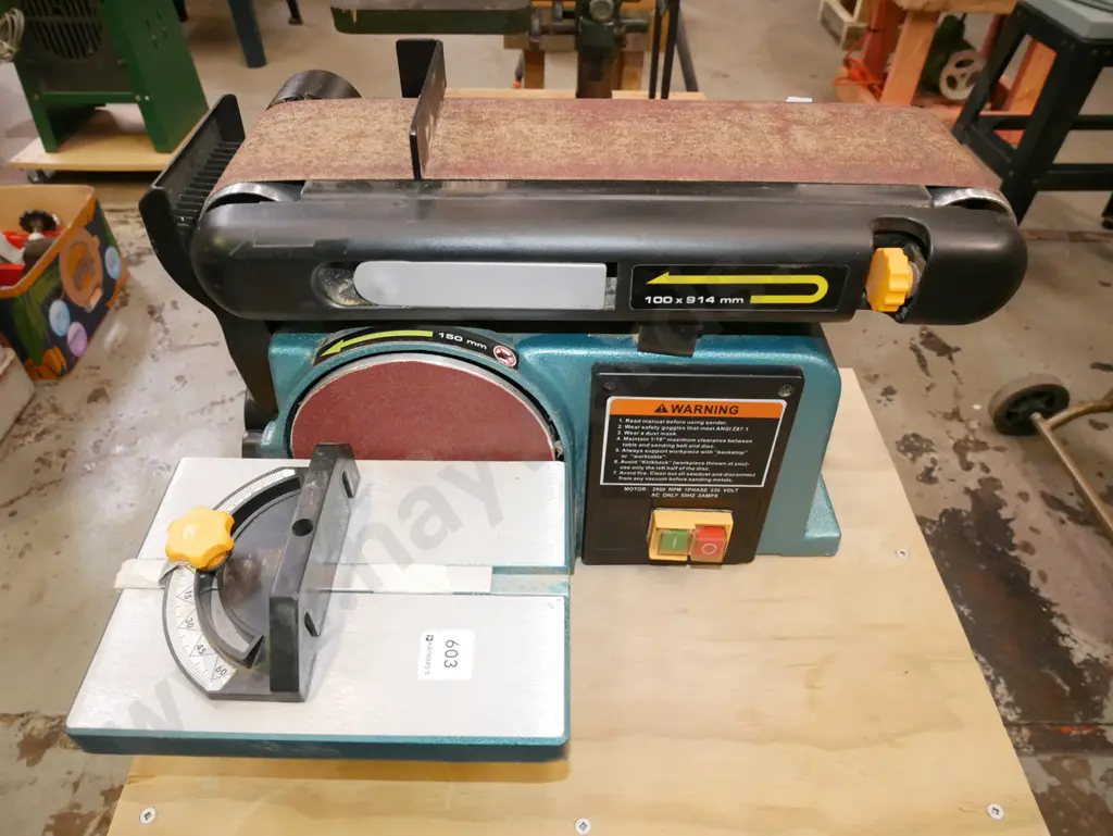 unbranded sanding station on homemade stand Image 1++