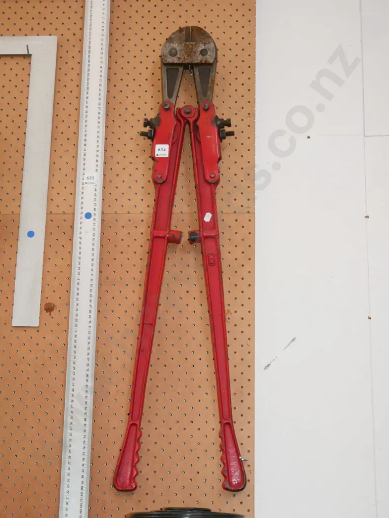 900mm bolt cutters Image 1++