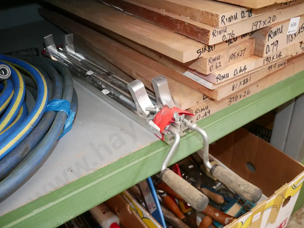 2x alloy long clamps Image 1++