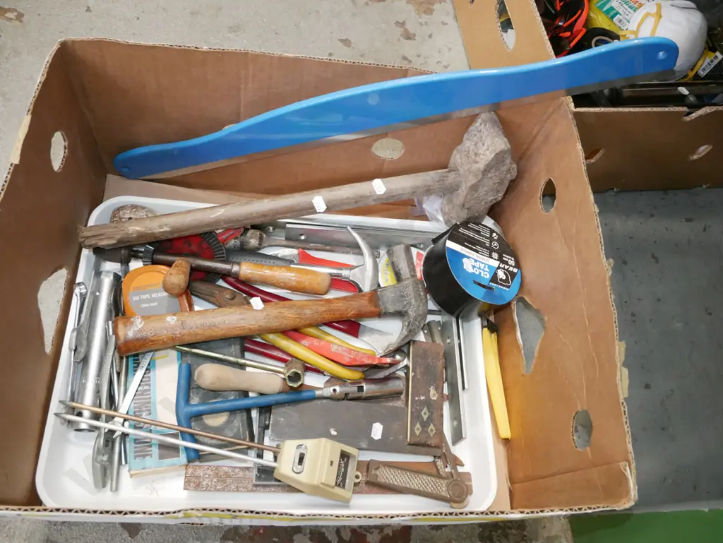 box; heavy hammer, wallpaper edge, builder's squares etc Image 1++