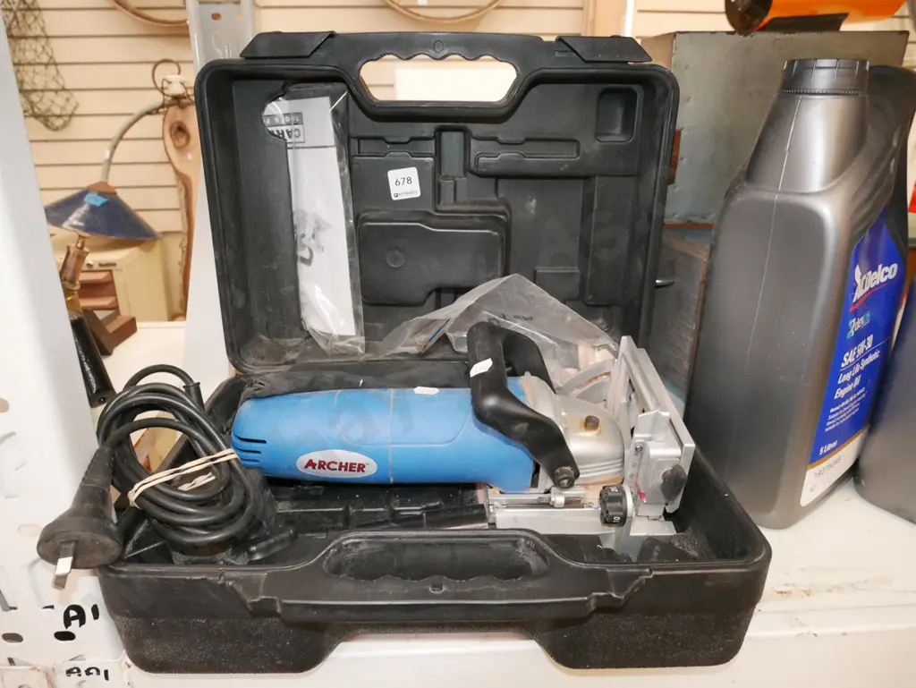 cased Archer biscuit joiner Image 1++