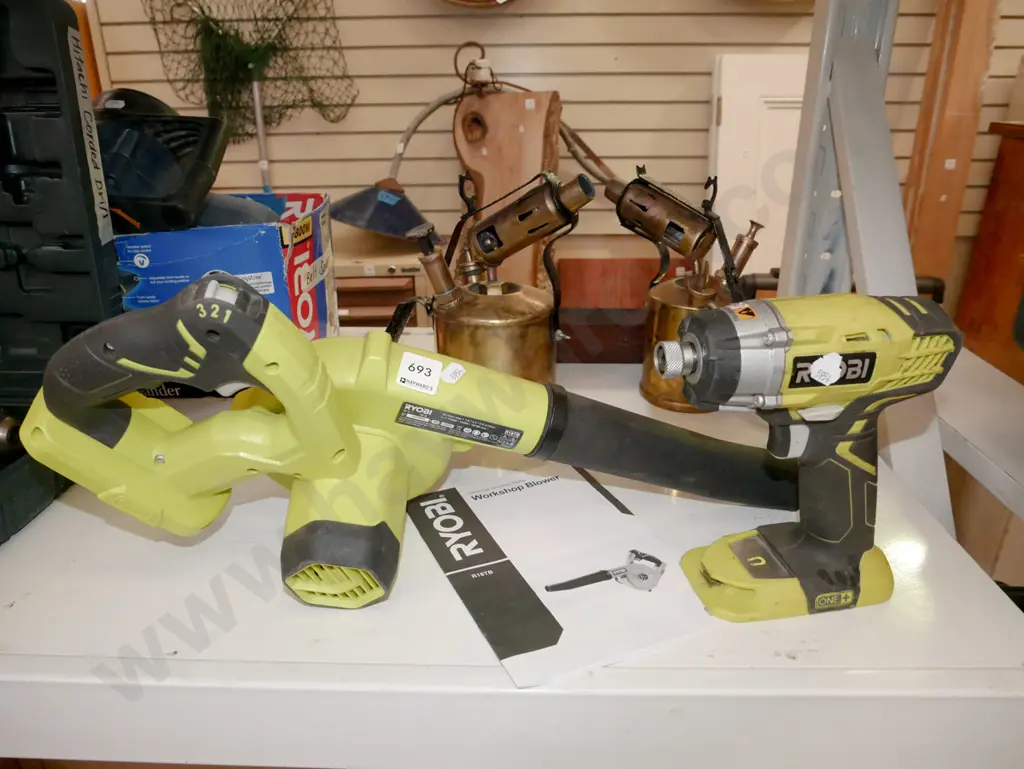 Ryobi impact driver, small blower - no batteries Image 1++