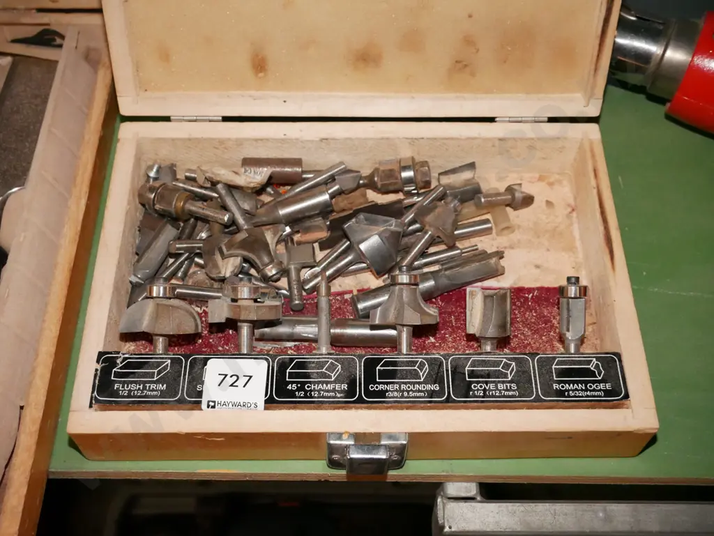 box of router bits Image 1++