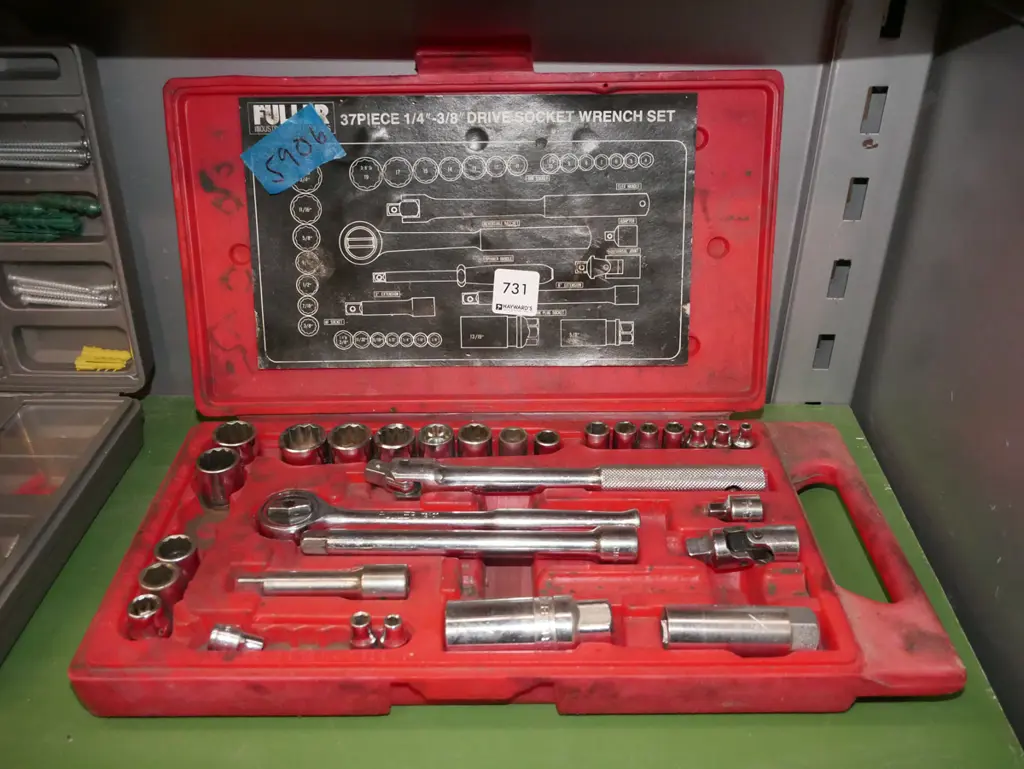 cased Fuller socket set Image 1++