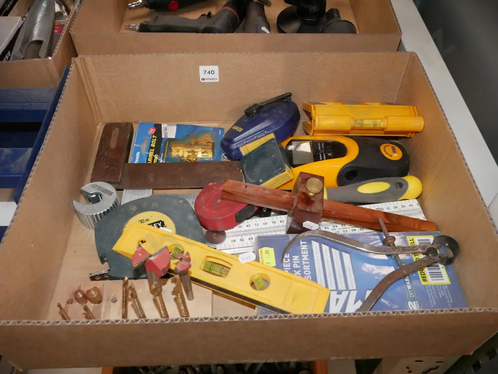 box; drill bits, stud finders etc Image 1++