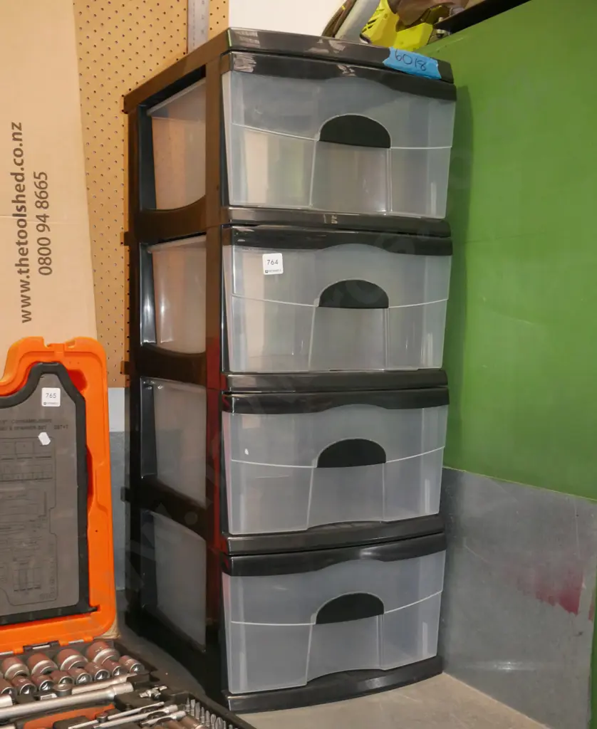 set of 4 plastic drawers Image 1++