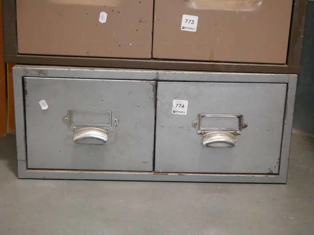 2x metal workshop drawers Image 1++