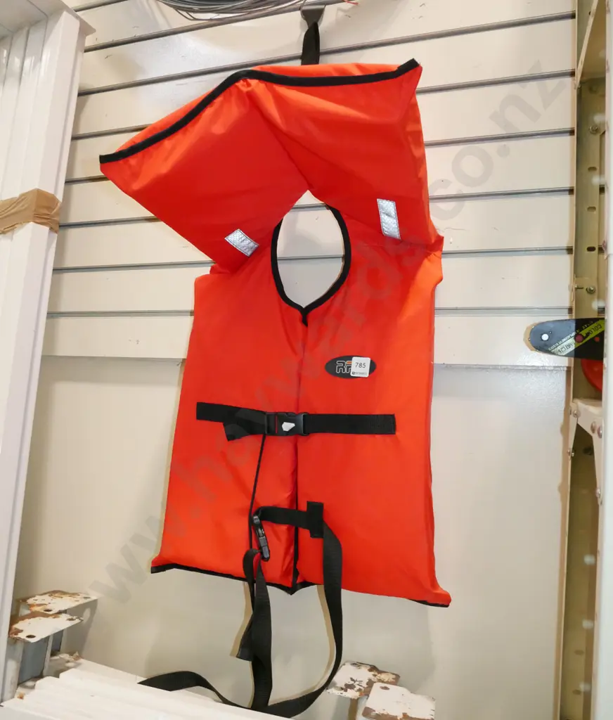 life jacket Image 1++