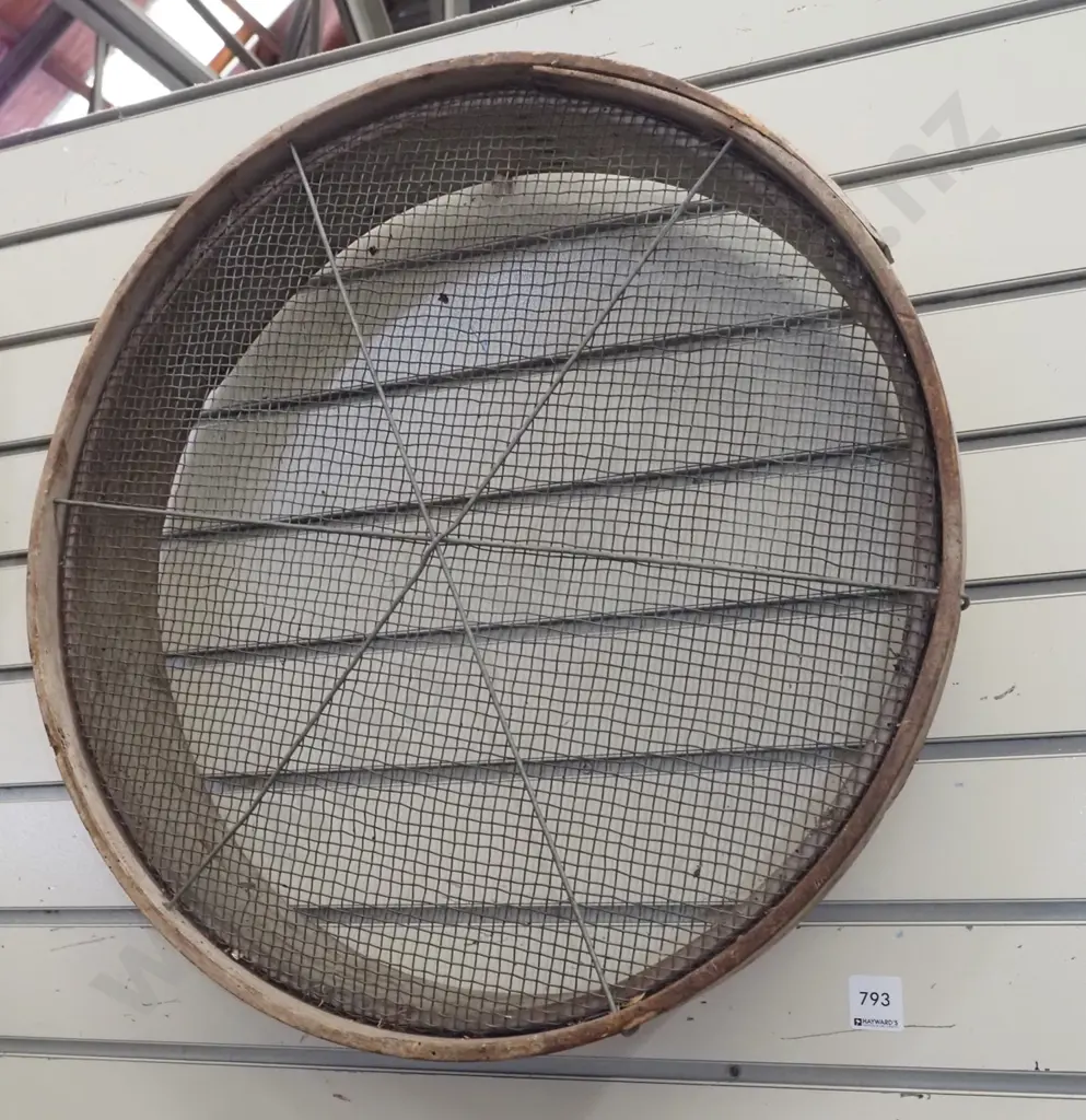 garden sieve Image 1++