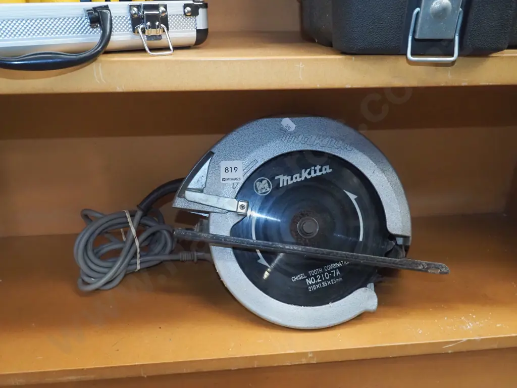 Makita skilsaw  Image 1++